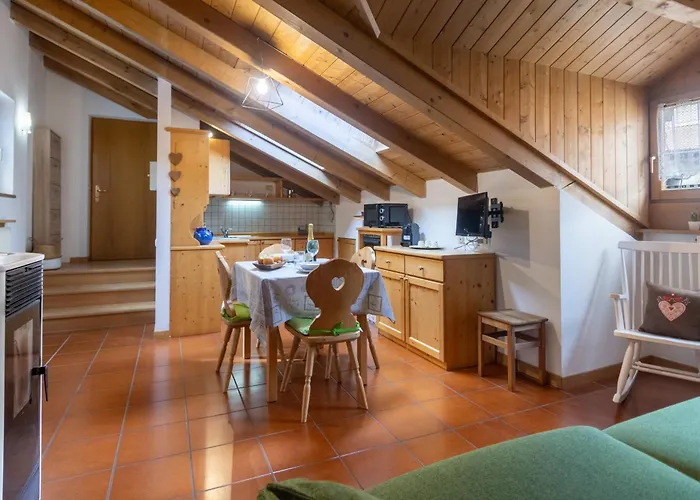 Dolomiapartments - Appartamento Fiordaliso